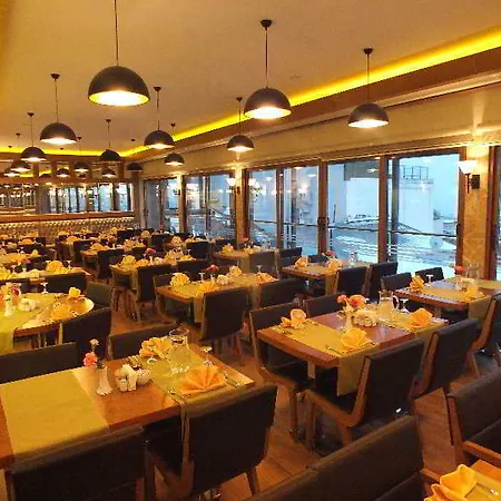 Grand Asiyan Hotell 4*