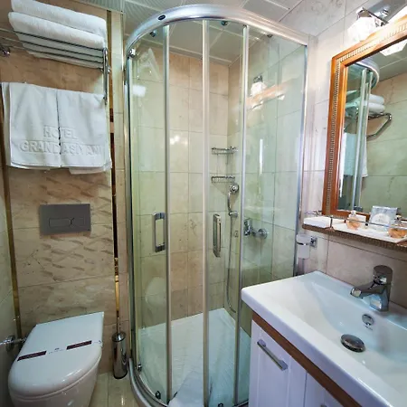 Grand Asiyan Hotel 4*