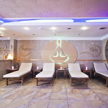 Ξενοδοχείο Grand Asiyan 4*