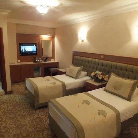 Grand Asiyan Hotell 4*